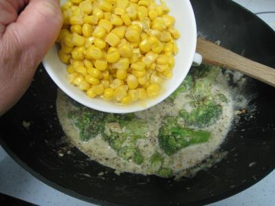 Image : Macaronis aux brocolis et maïs
