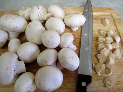 Cassolettes de girolles et de champignons de Paris - 2.1