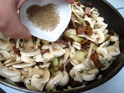 Cassolettes de girolles et de champignons de Paris - 8.3