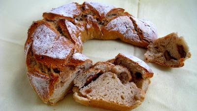 Image : Pain couronne aux noix