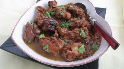 Image : Lapin aux oignons à la portugaise (Coelho de cebolada)