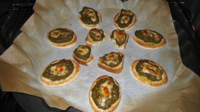 Bouses de vache printanières sur canapés pour Halloween - 7.3