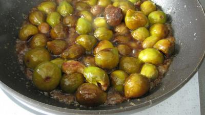 Poêlée de figues au caramel - 2.4