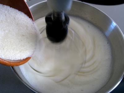 Chenilles de meringue à la noix de coco - 5.3