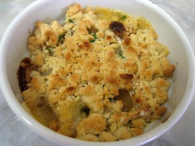 Image : Crumble de camembert et sa salade