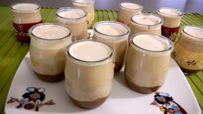 yaourt nature : Yaourts aux carambars et au caramel