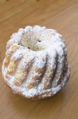 Kouglof, kougelhof, kugelhof, kugelopf, kugelhopf