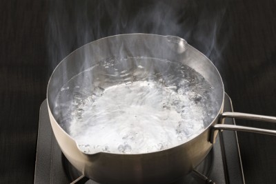 Comment prévenir l'évaporation du bain-marie ?