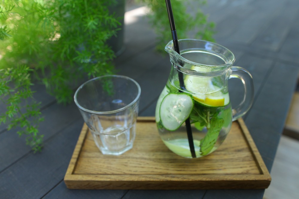 Comment détartrer une carafe d'eau ?