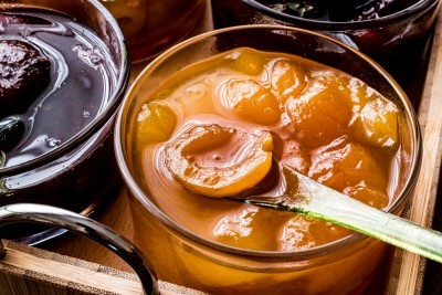 Parfumer la confiture d'abricot