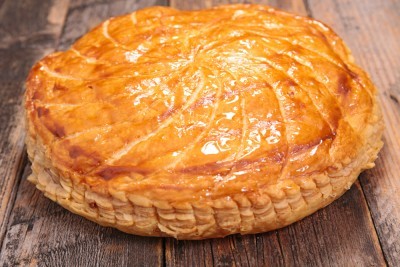 Galette des rois frangipane, poires et chocolat