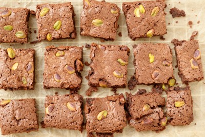 Brownies aux airelles et aux pistaches