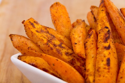 Frites de patates douces au paprika