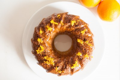 Gâteau à l'orange imbibé de sirop