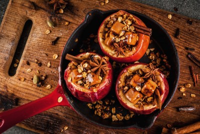 Pommes au caramel et aux épices