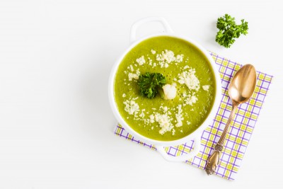 Soupe diététique au chou-fleur et haricots verts