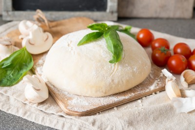 Pâte à pizza moelleuse à l'origan
