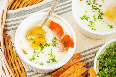 Oeufs cocottes au saumon fumé