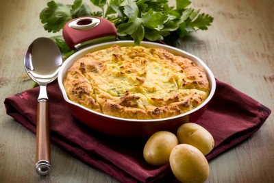 Gâteau de pommes de terre à l'ail et au parmesan