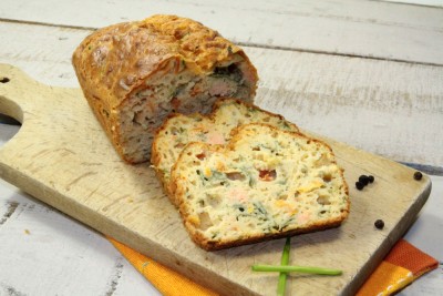 Cake salé au saumon et carotte