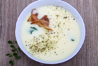 Soupe de chou-fleur au lard fumé