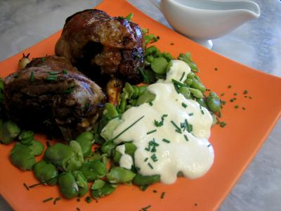 Souris d'agneau aux fèves et au parmesan