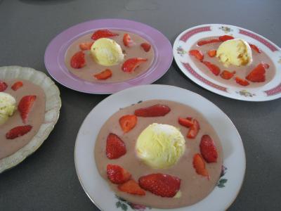 Sauce glacée aux fraises