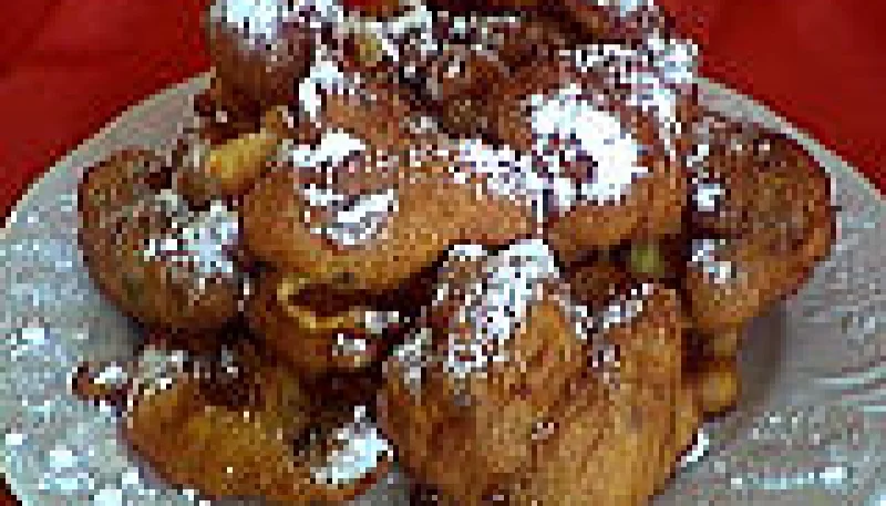 Beignets aux raisins secs et fruits confits