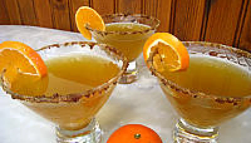 Cocktail au thé, au Bourbon et à la menthe