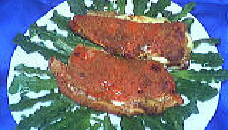 Poivrons rouges en salade
