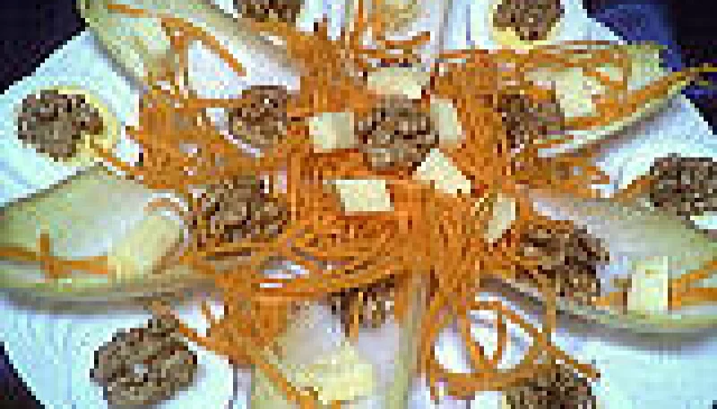 Salade aux noix