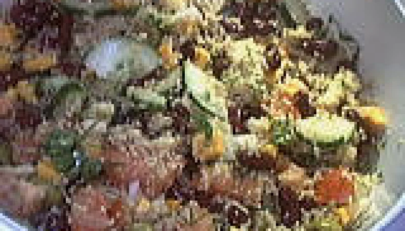 Salade au quinoa et aux fromages