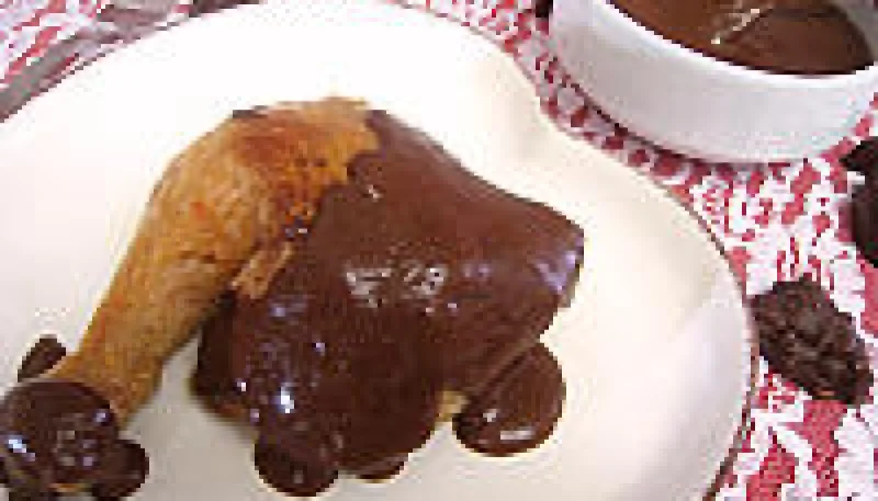 Cuisses de poulet et sa sauce au chocolat