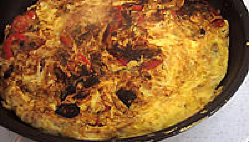 Omelette aux oignons et au poivron