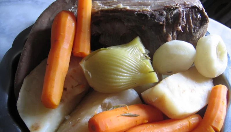 Langue de boeuf en pot au feu