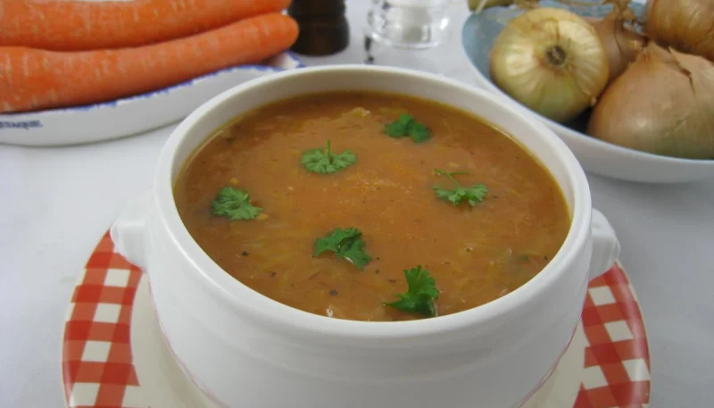 Velouté de tomates et de chou
