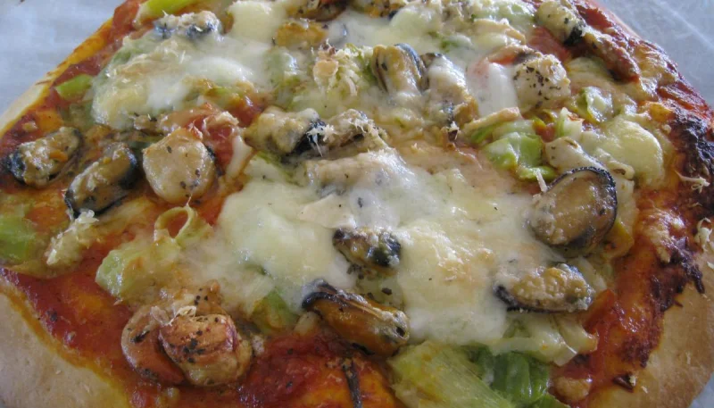 Pizza marinara aux moules à l'italienne