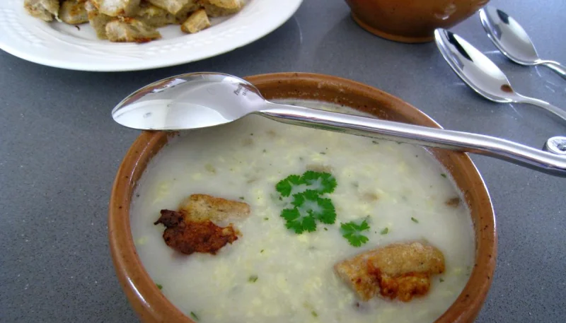 Soupe de poulet au Pécorino à l'italienne