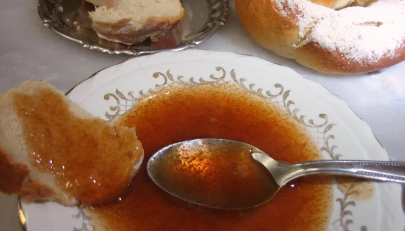 Gelée de prunes au gingembre