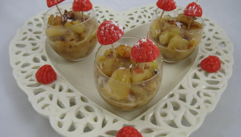 Verrines de poires aux noix de cajou et aux amandes