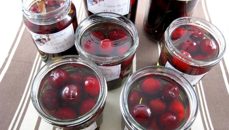 Cerises à l'eau de vie