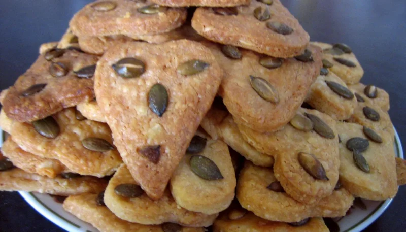 Biscuits au Cantal et graines de courge