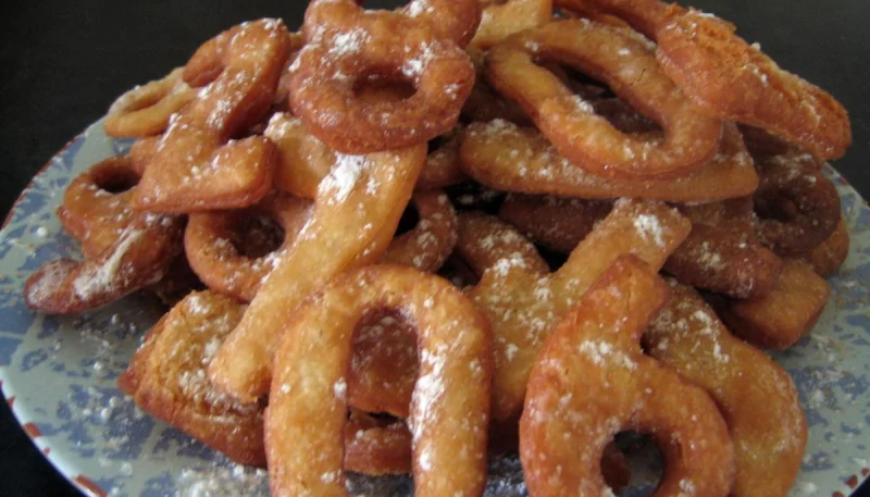 Biscuits chiffrés de mardi gras