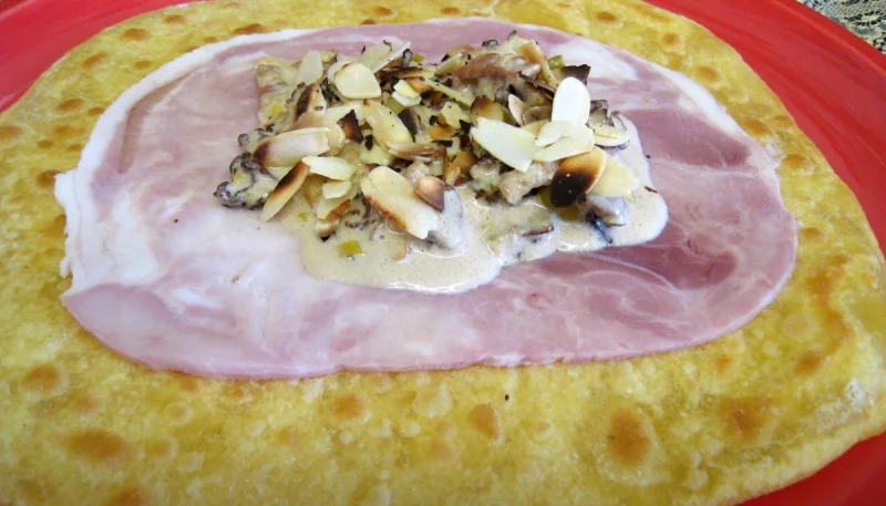 Taloa au jambon et aux girolles façon Basque