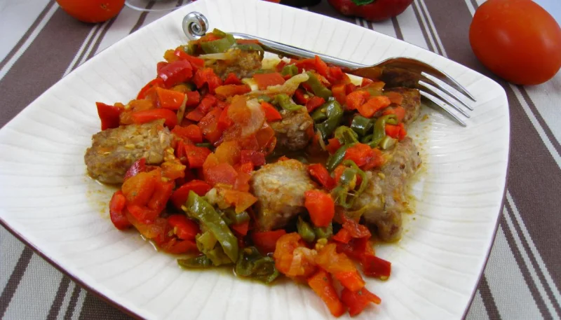 Thon kaskarote à la basquaise