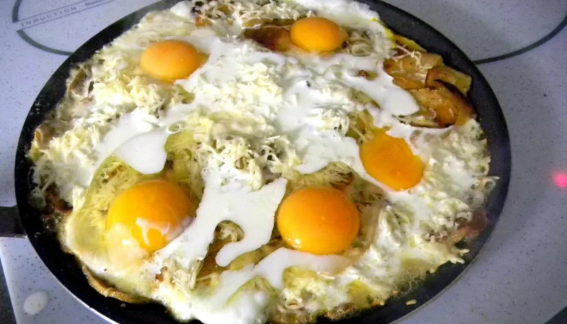 Oeufs au plat à la Savoyarde