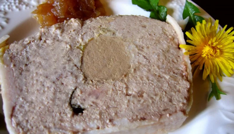 Terrine de campagne au foie gras