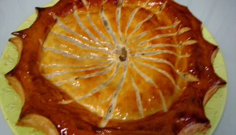 Tourte aux cèpes et champagne