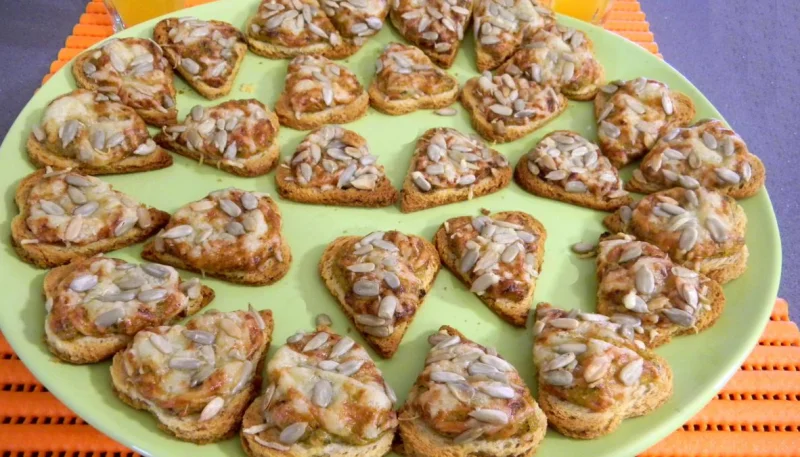 Canapés aux courgettes