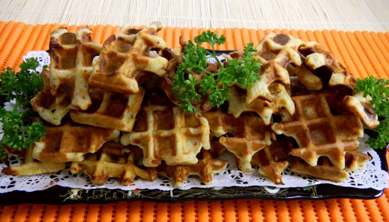 Gaufres au jambon en amuse-bouche